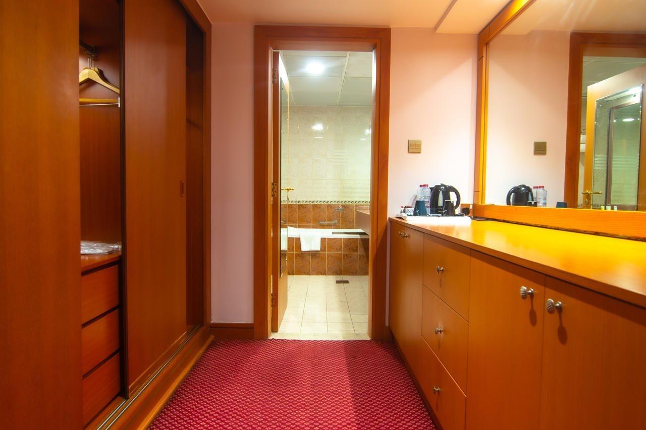 Готель Concorde Deira -formerly Golden Tulip Deira 4*